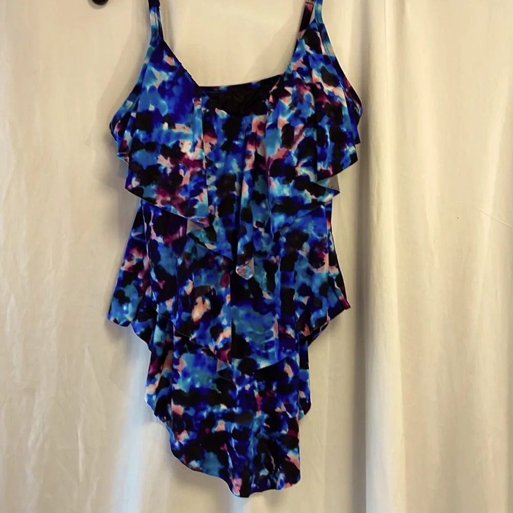 Magic suit swimsuit top size 8